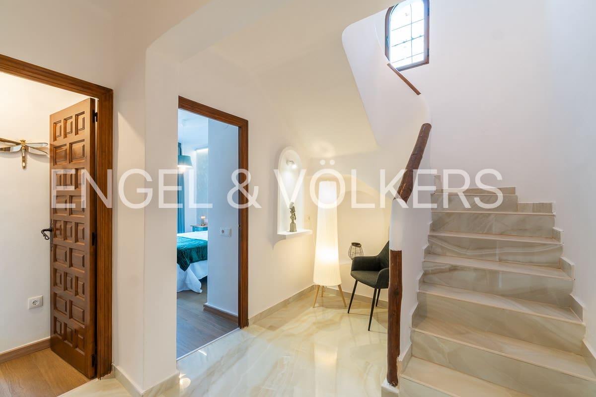 4 sovrum Bungalow att hyra i Villamartin - 2 300 € (Ref: 9525752)