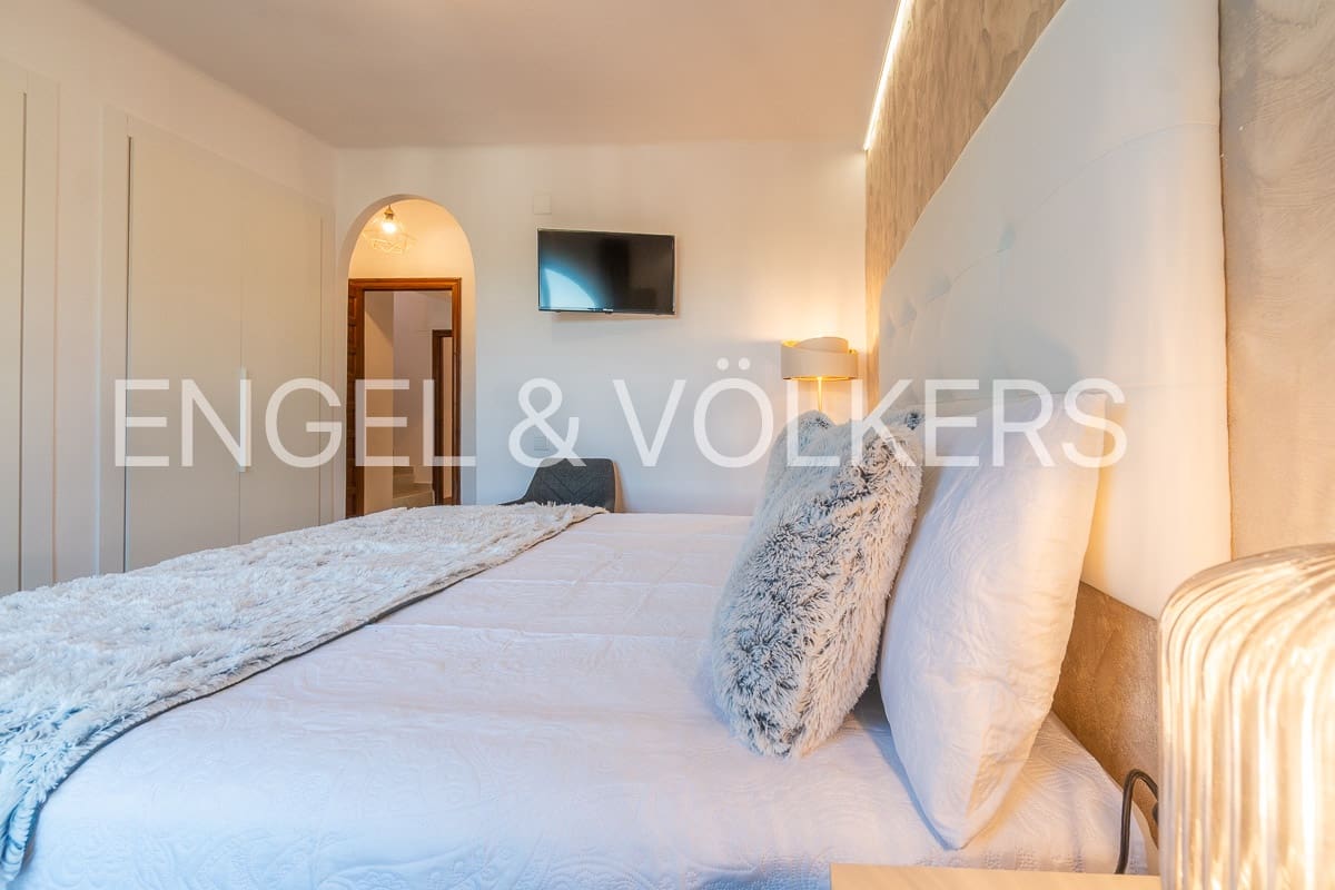 4 sovrum Bungalow att hyra i Villamartin - 2 300 € (Ref: 9525752)