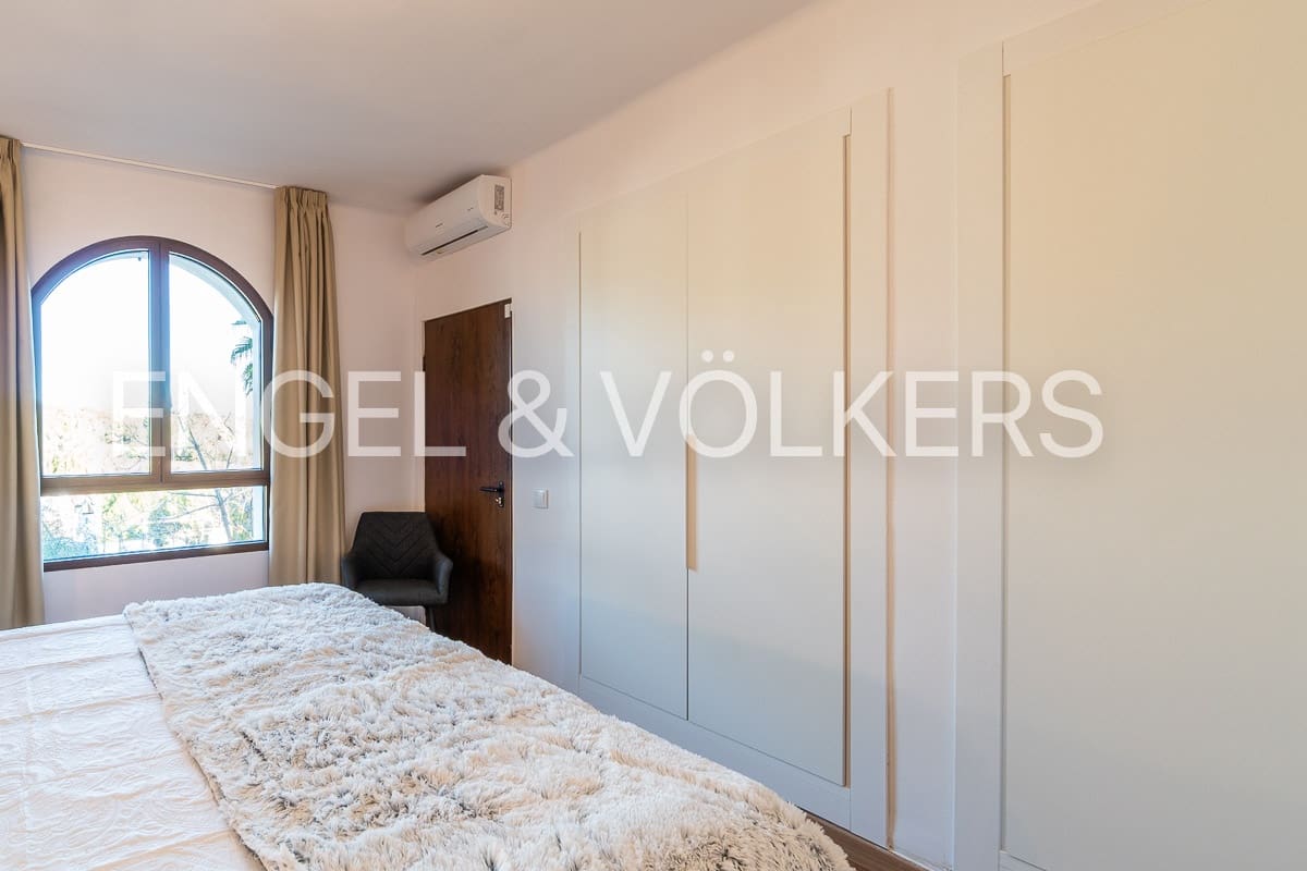 4 sovrum Bungalow att hyra i Villamartin - 2 300 € (Ref: 9525752)