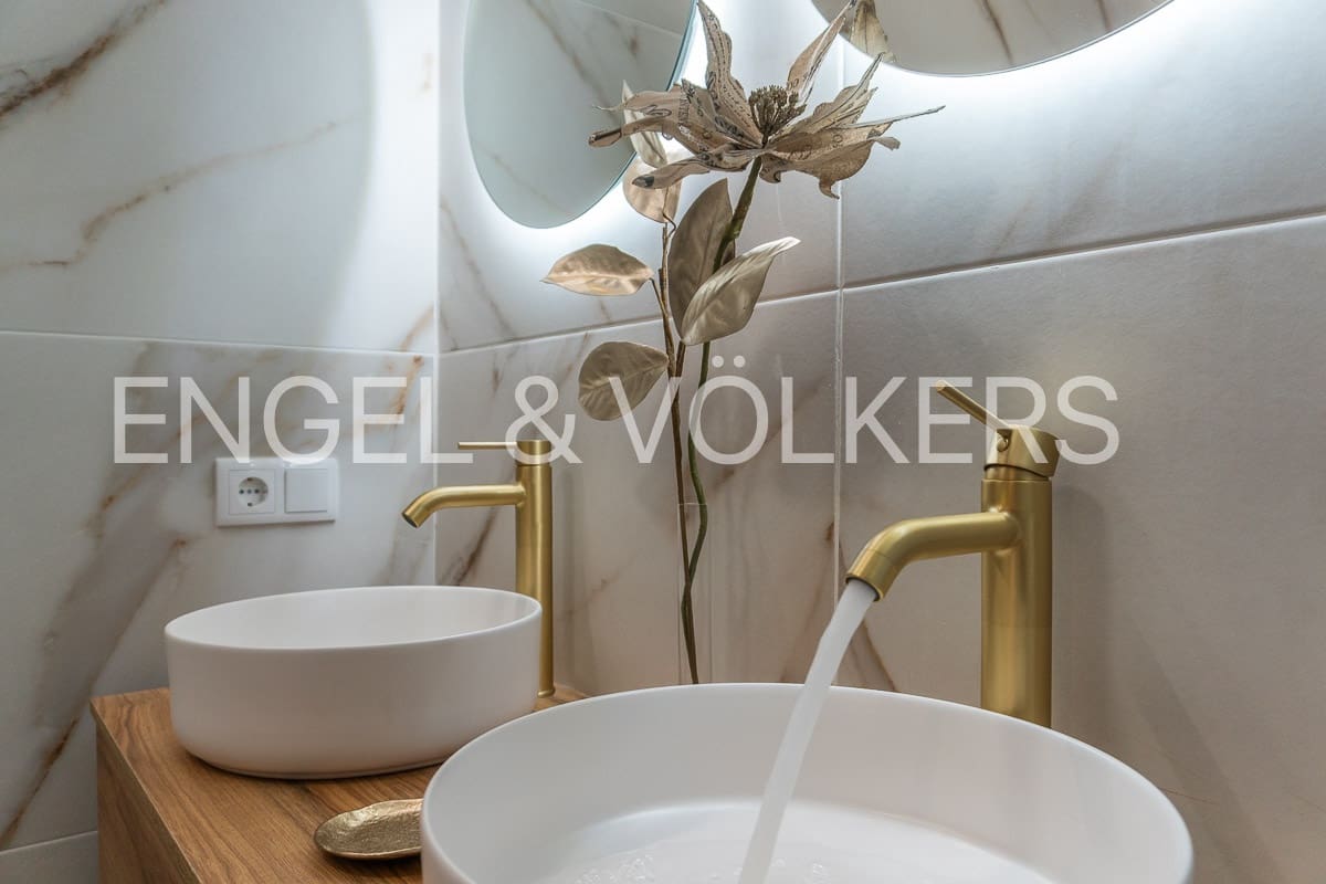 4 sovrum Bungalow att hyra i Villamartin - 2 300 € (Ref: 9525752)