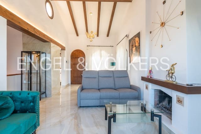 4 sovrum Bungalow att hyra i Villamartin, Orihuela - 2 300 € (Ref: 9525752)