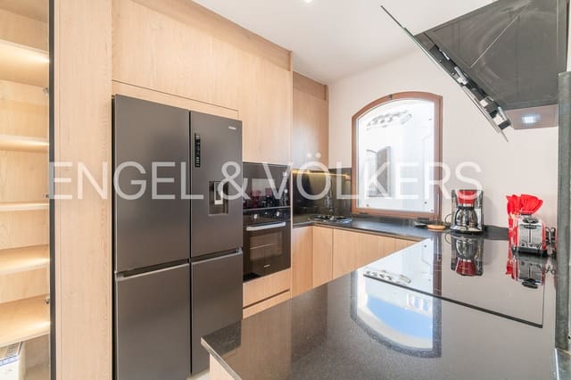 4 sovrum Bungalow att hyra i Villamartin, Orihuela - 2 300 € (Ref: 9525752)