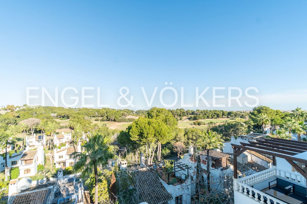 4 sovrum Bungalow att hyra i Villamartin - 2 300 € (Ref: 9525752)