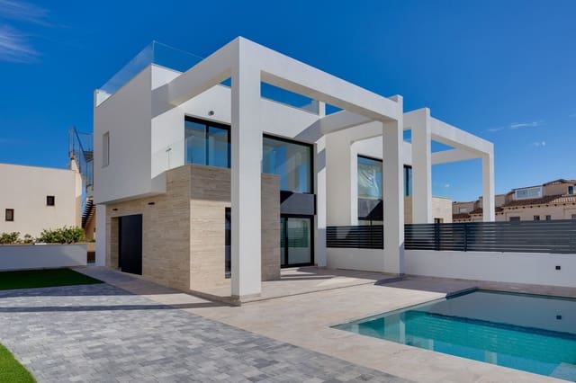 4 bedroom Villa for sale in El Chaparral - La Siesta - La Torreta, Torrevieja with pool garage - € 750,000 (Ref: 9569453)