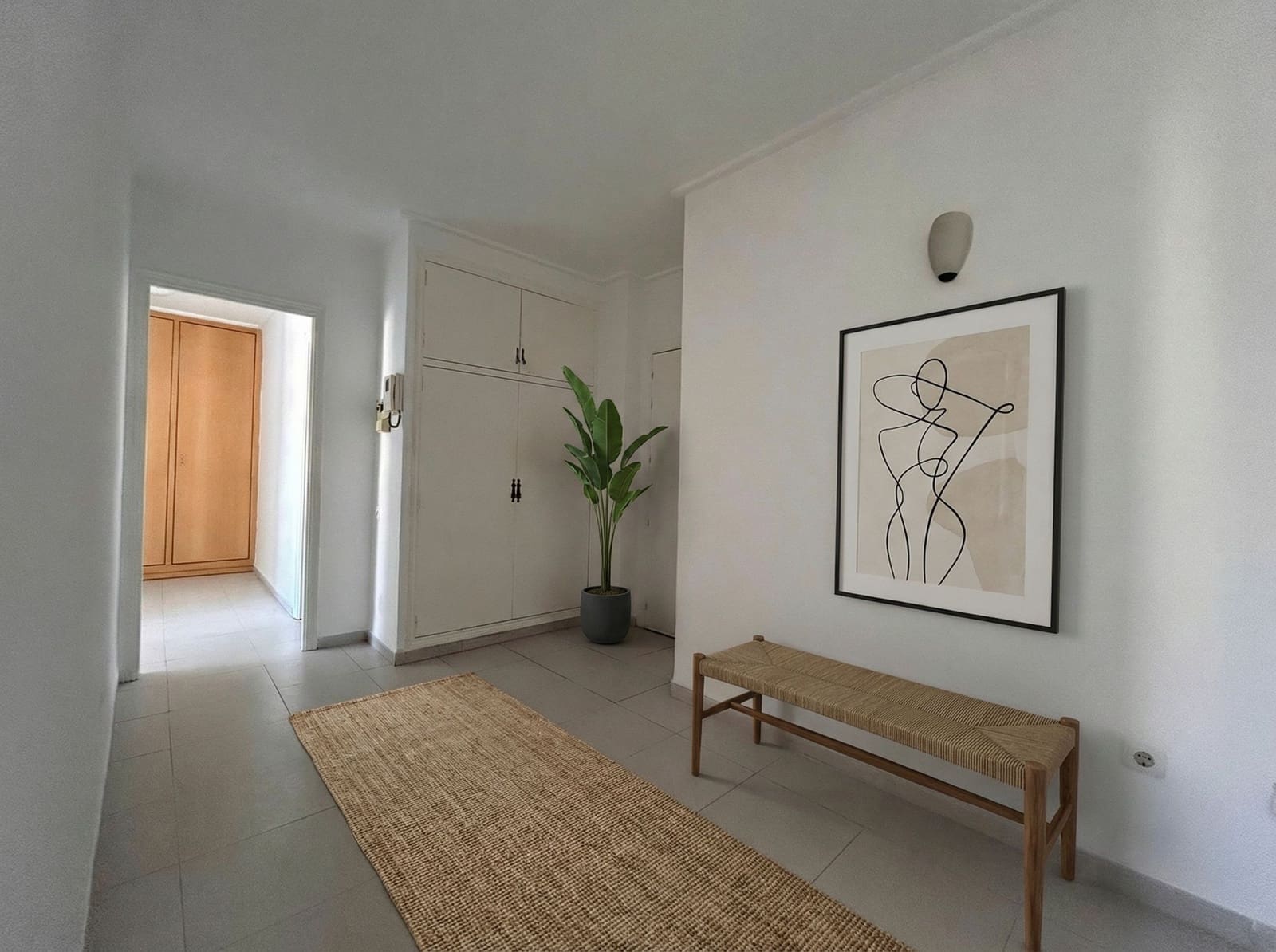 3 bedroom Apartment for sale in Torrevieja - € 300,000 (Ref: 9585010)