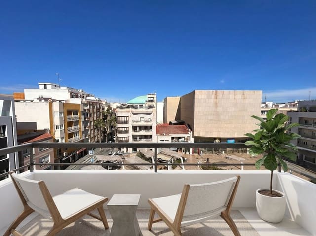 3 sovrum Lägenhet till salu i Torrevieja - 300 000 € (Ref: 9585010)