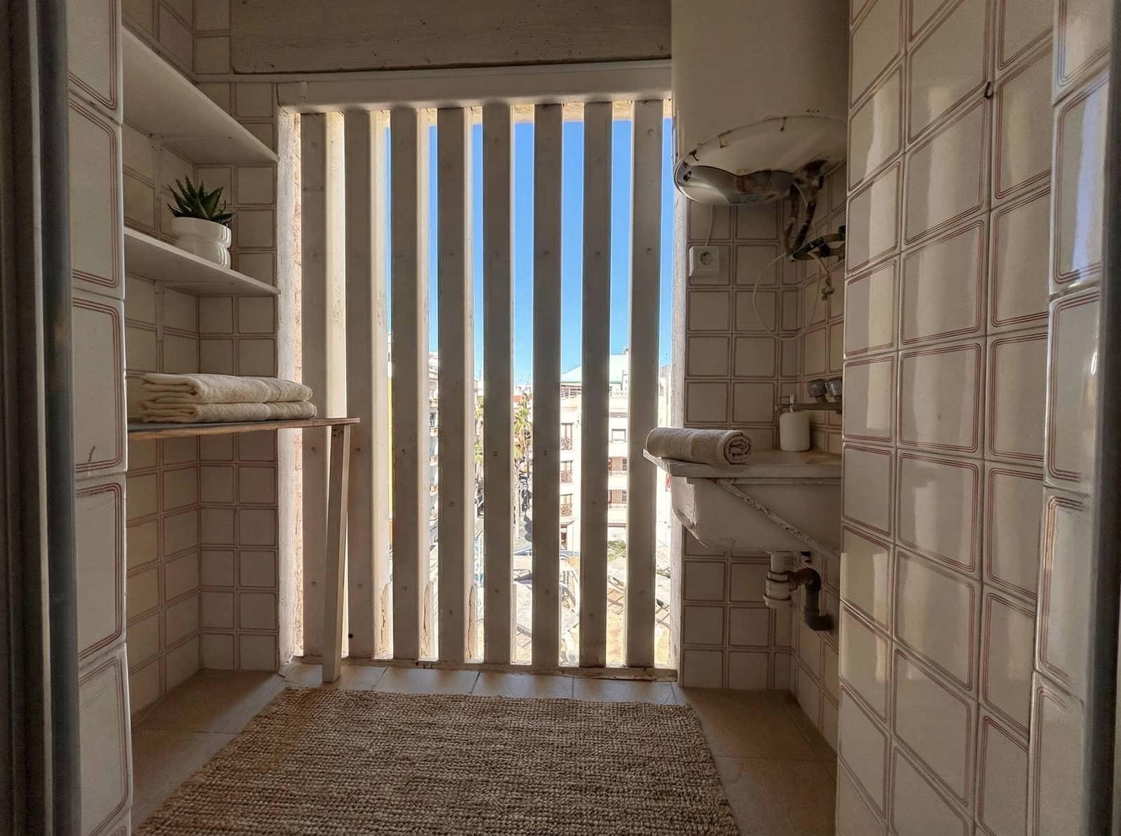 3 bedroom Apartment for sale in Torrevieja - € 300,000 (Ref: 9585010)