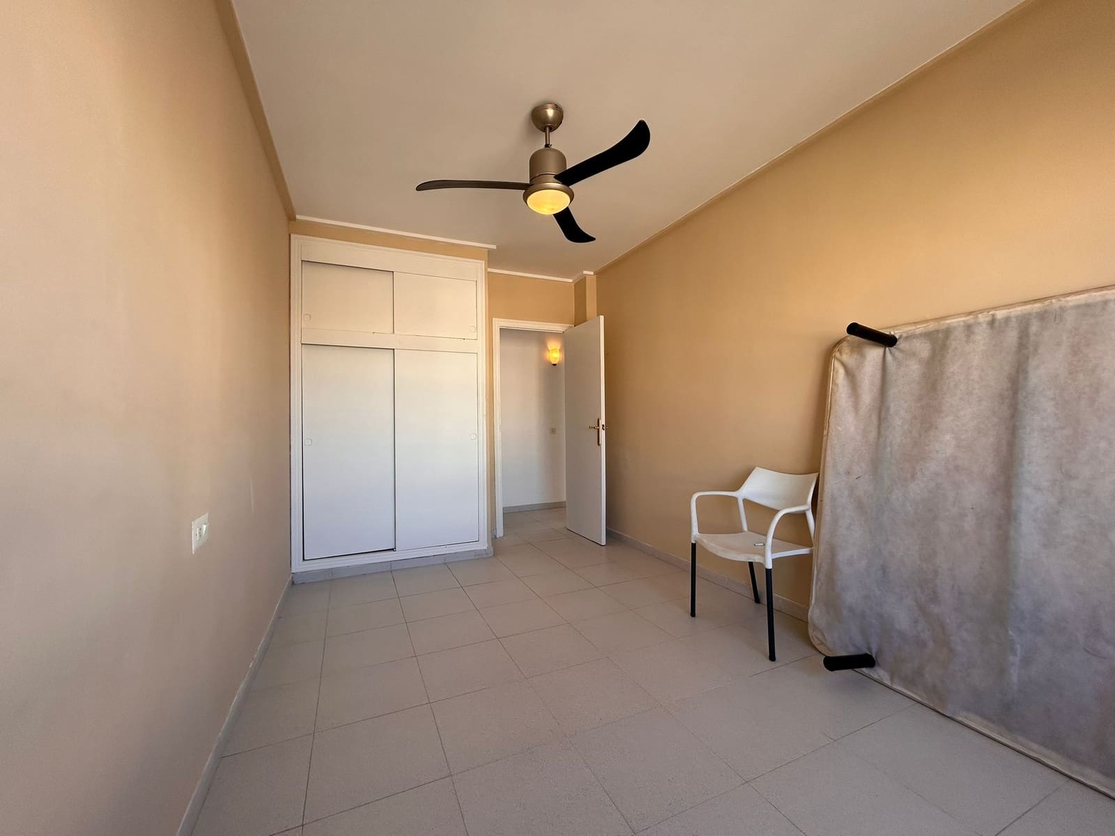 3 bedroom Apartment for sale in Torrevieja - € 300,000 (Ref: 9585010)