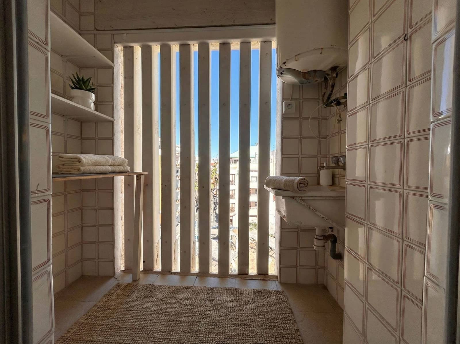 Apartamento de 3 habitaciones en Torrevieja en venta - 300.000 € (Ref: 9585010)