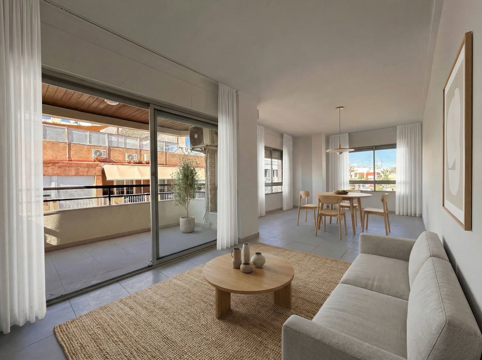 Apartamento de 3 habitaciones en Torrevieja en venta - 300.000 € (Ref: 9585010)