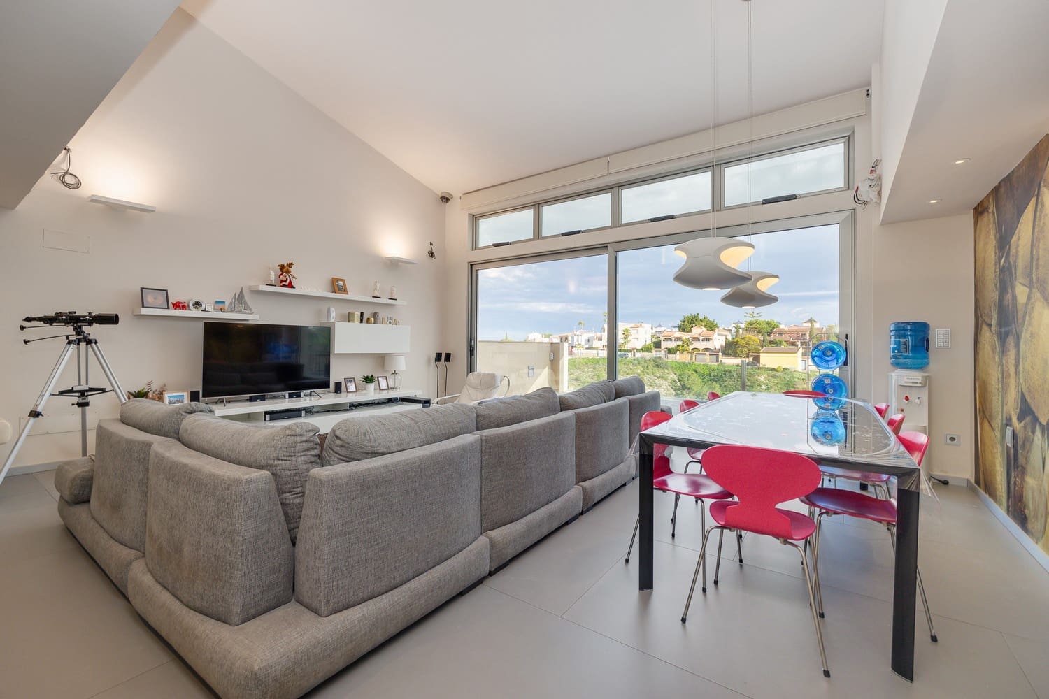 7 makuuhuone Huvila myytävänä paikassa Los Balcones mukana uima-altaan 
autotalli - 1 800 000 € (Ref: 9588148)