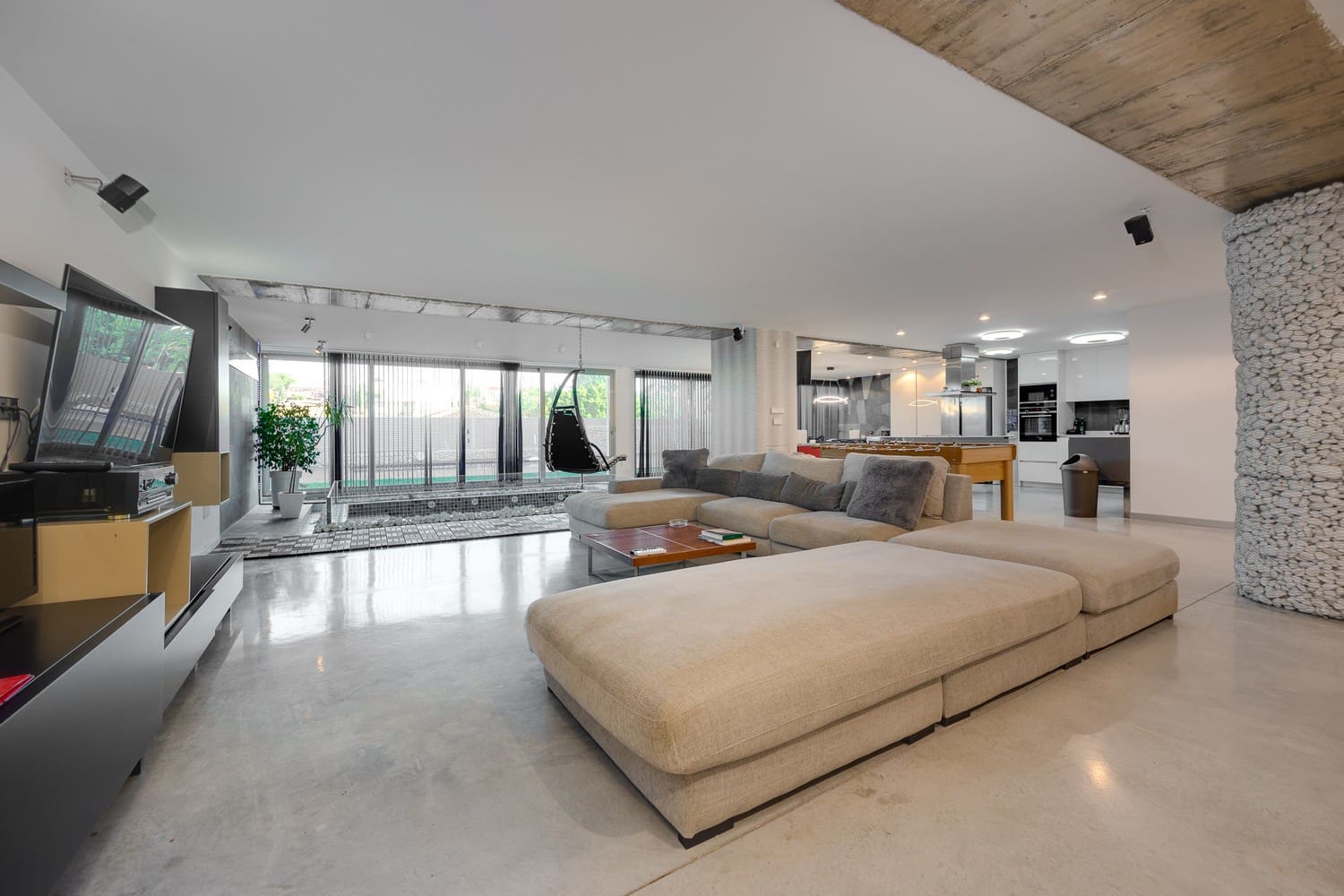 7 makuuhuone Huvila myytävänä paikassa Los Balcones mukana uima-altaan 
autotalli - 1 800 000 € (Ref: 9588148)