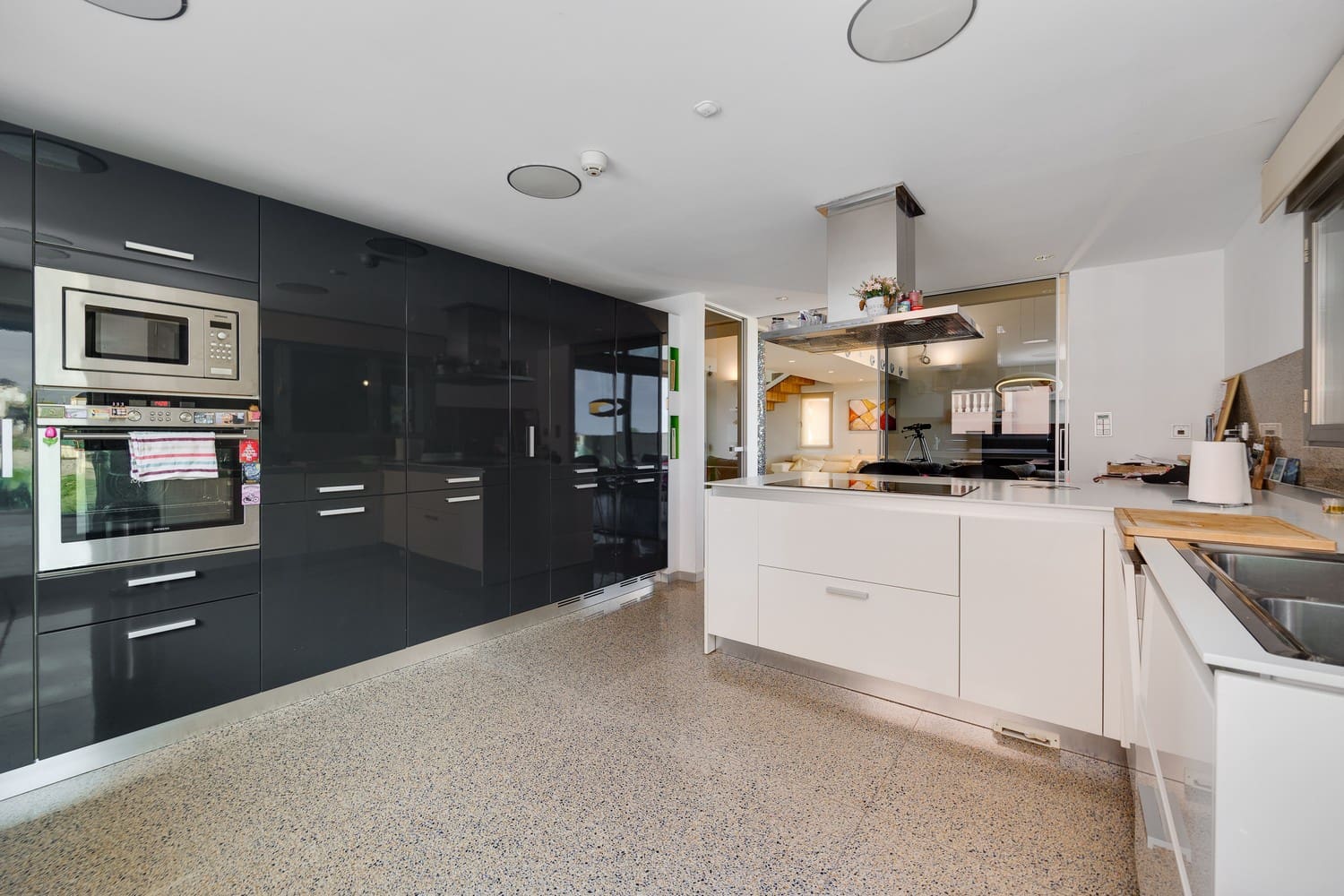 7 makuuhuone Huvila myytävänä paikassa Los Balcones mukana uima-altaan 
autotalli - 1 800 000 € (Ref: 9588148)