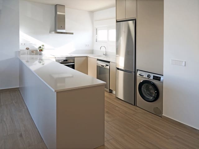 2 makuuhuone Huoneisto myytävänä paikassa Orihuela ciudad, Orihuela mukana uima-altaan 
autotalli - 269 900 € (Ref: 9588462)