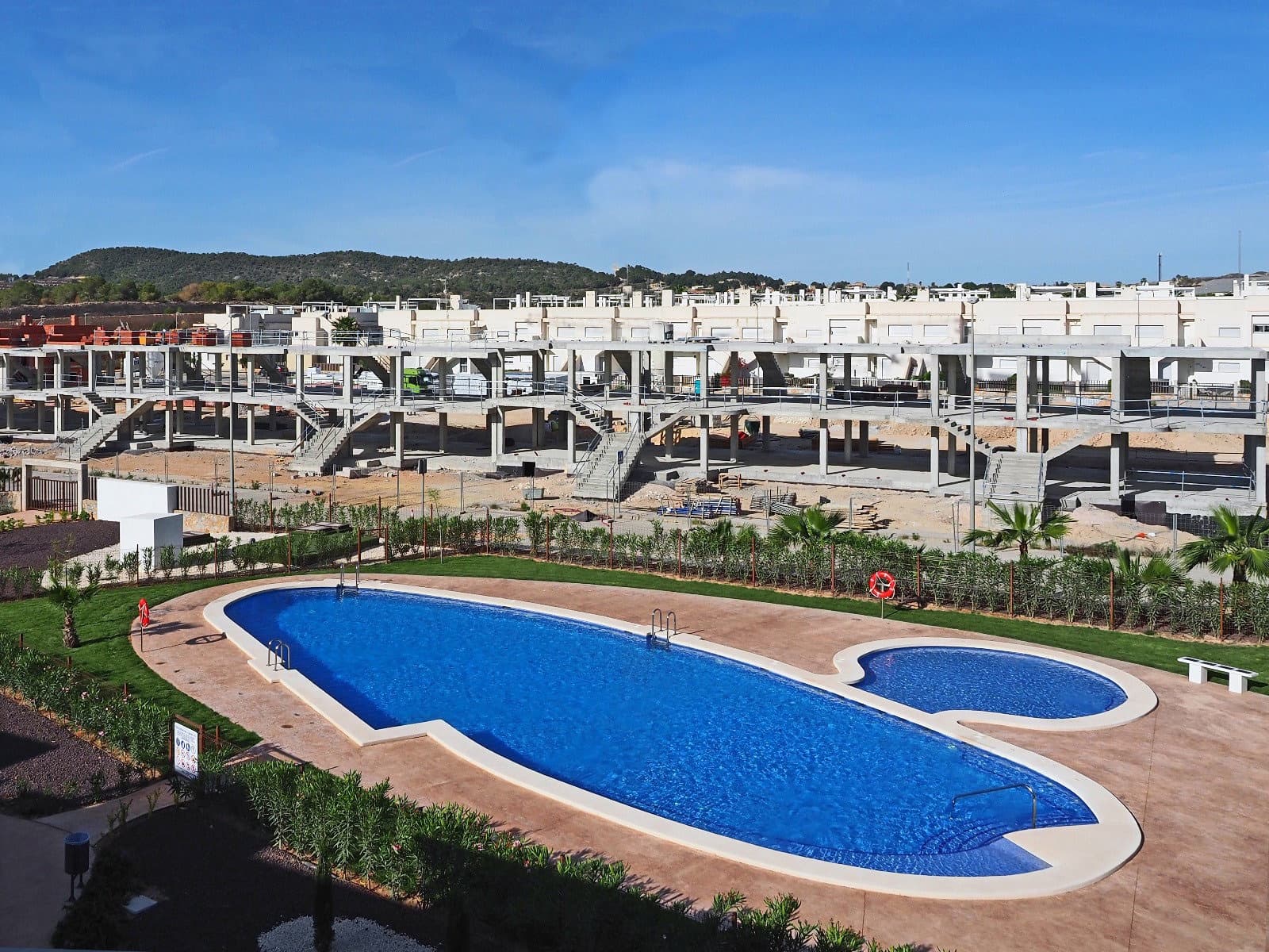 2 soverom Leilighet til salgs i Orihuela med svømmebasseng garasje - € 269 900 (Ref: 9588462)