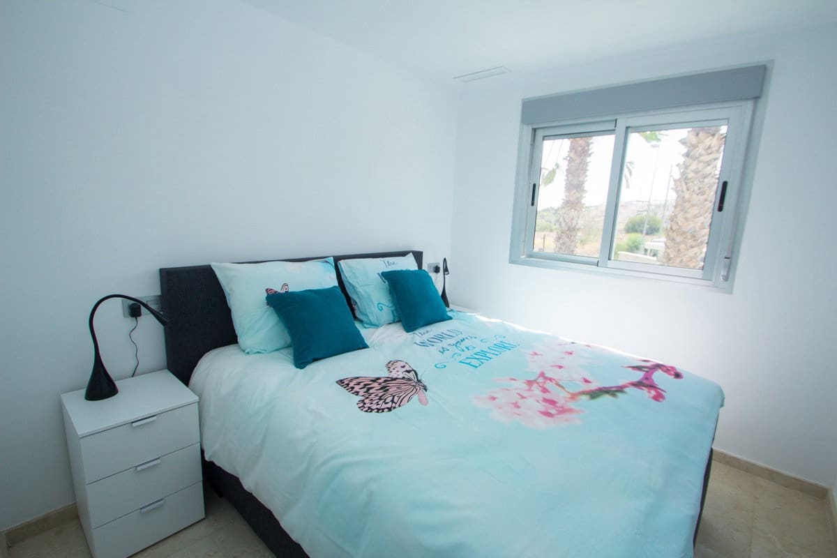 2 soveværelse Lejlighed til salg i Orihuela Costa med swimmingpool garage - € 255.000 (Ref: 9591900)