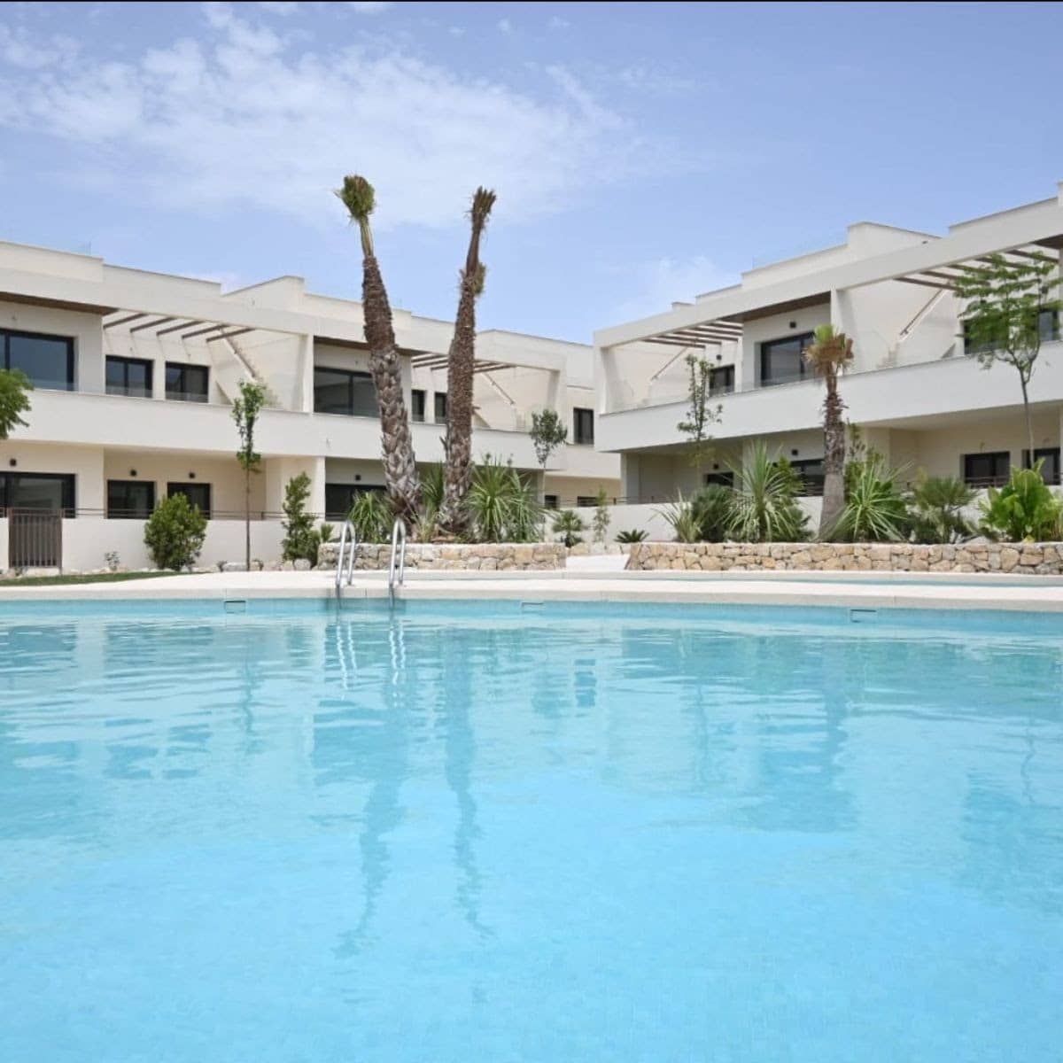 2 Zimmer Apartment zu verkaufen in Torrevieja mit Pool Garage - 370.000 € (Ref: 9593126)