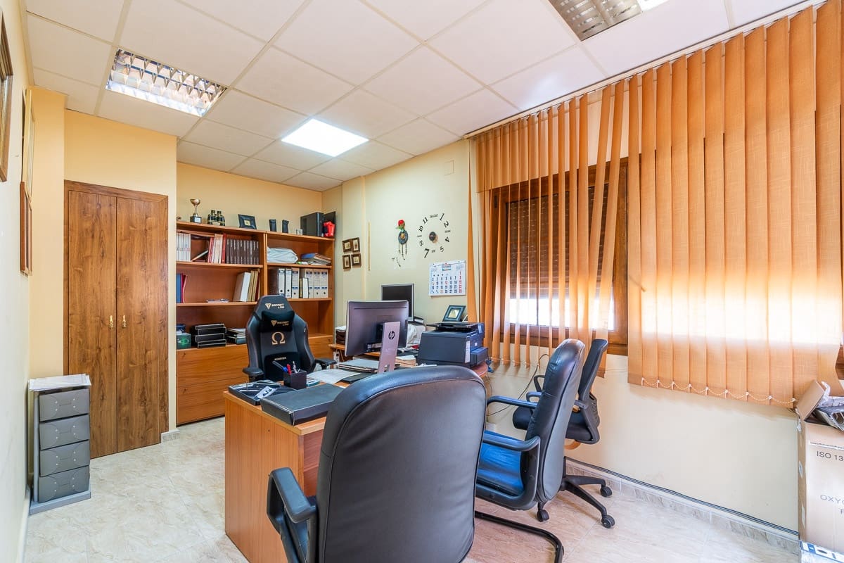 5 makuuhuone Huvila myytävänä paikassa Cabo Roig mukana uima-altaan 
autotalli - 1 040 000 € (Ref: 9596888)