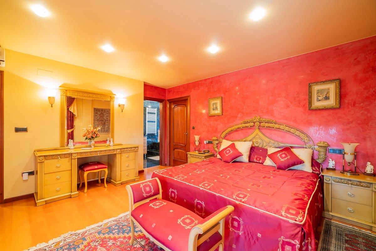 5 makuuhuone Huvila myytävänä paikassa Cabo Roig mukana uima-altaan 
autotalli - 1 040 000 € (Ref: 9596888)