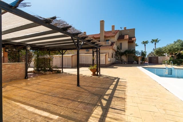 5 makuuhuone Huvila myytävänä paikassa Cabo Roig, Orihuela mukana uima-altaan 
autotalli - 1 040 000 € (Ref: 9596888)