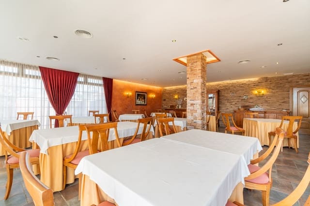 5 makuuhuone Huvila myytävänä paikassa Cabo Roig, Orihuela mukana uima-altaan 
autotalli - 1 040 000 € (Ref: 9596888)