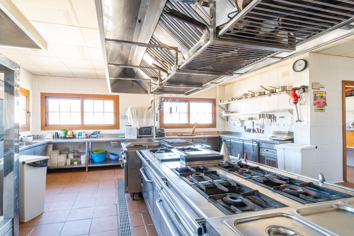 5 makuuhuone Huvila myytävänä paikassa Cabo Roig mukana uima-altaan 
autotalli - 1 040 000 € (Ref: 9596888)