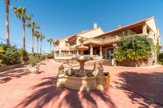 5 makuuhuone Huvila myytävänä paikassa Cabo Roig, Orihuela mukana uima-altaan 
autotalli - 1 040 000 € (Ref: 9596888)