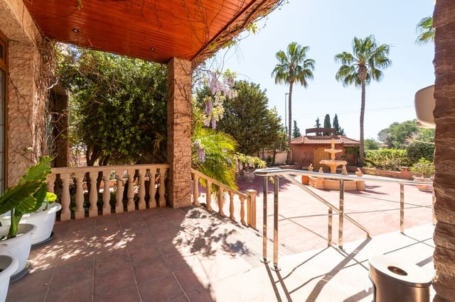 5 makuuhuone Huvila myytävänä paikassa Cabo Roig, Orihuela mukana uima-altaan 
autotalli - 1 040 000 € (Ref: 9596888)