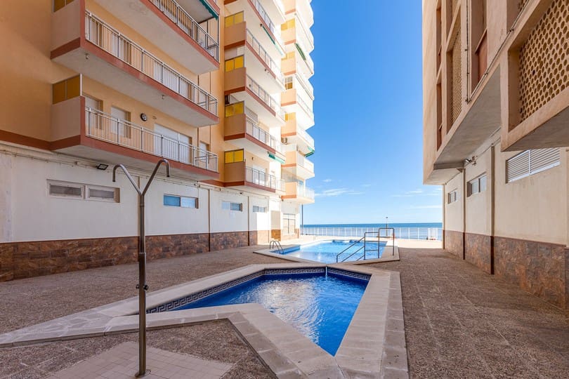3 slaapkamer Appartement te koop in Torrevieja met zwembad - € 275.000 (Ref: 9631823)