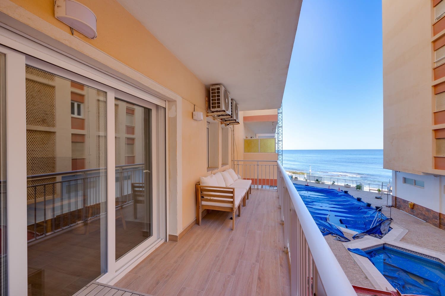 3 slaapkamer Appartement te koop in Torrevieja met zwembad - € 275.000 (Ref: 9631823)