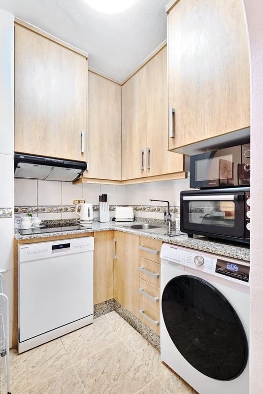 3 bedroom Apartment for sale in Torrevieja - € 234,900 (Ref: 9650331)