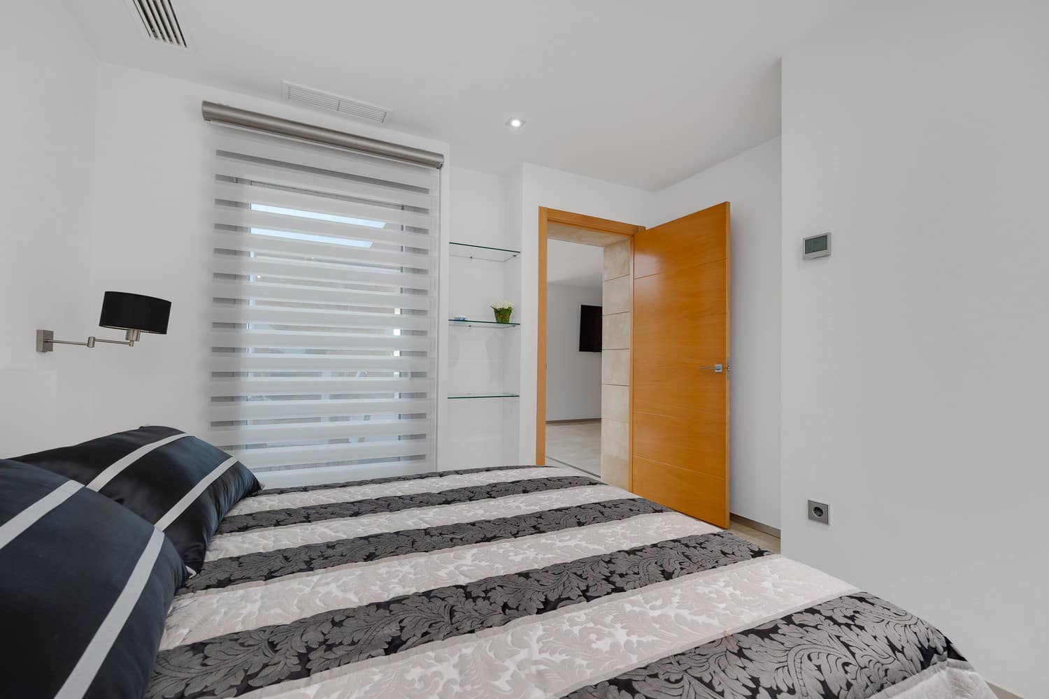 5 bedroom Townhouse for sale in San Fulgencio with garage - € 1,200,000 (Ref: 9665153)