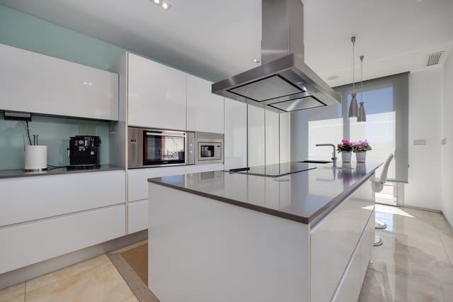 5 bedroom Townhouse for sale in San Fulgencio with garage - € 1,200,000 (Ref: 9665153)