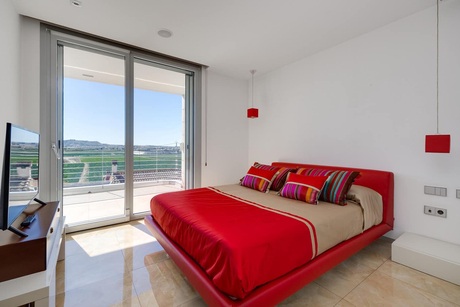 5 bedroom Townhouse for sale in San Fulgencio with garage - € 1,200,000 (Ref: 9665153)