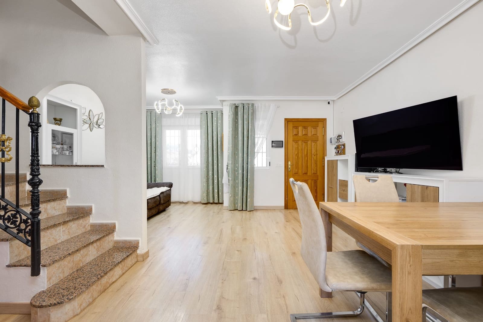 3 sypialnia Dom na sprzedaż w Aguas Nuevas z basenem - 249 900 € (Ref: 9691637)