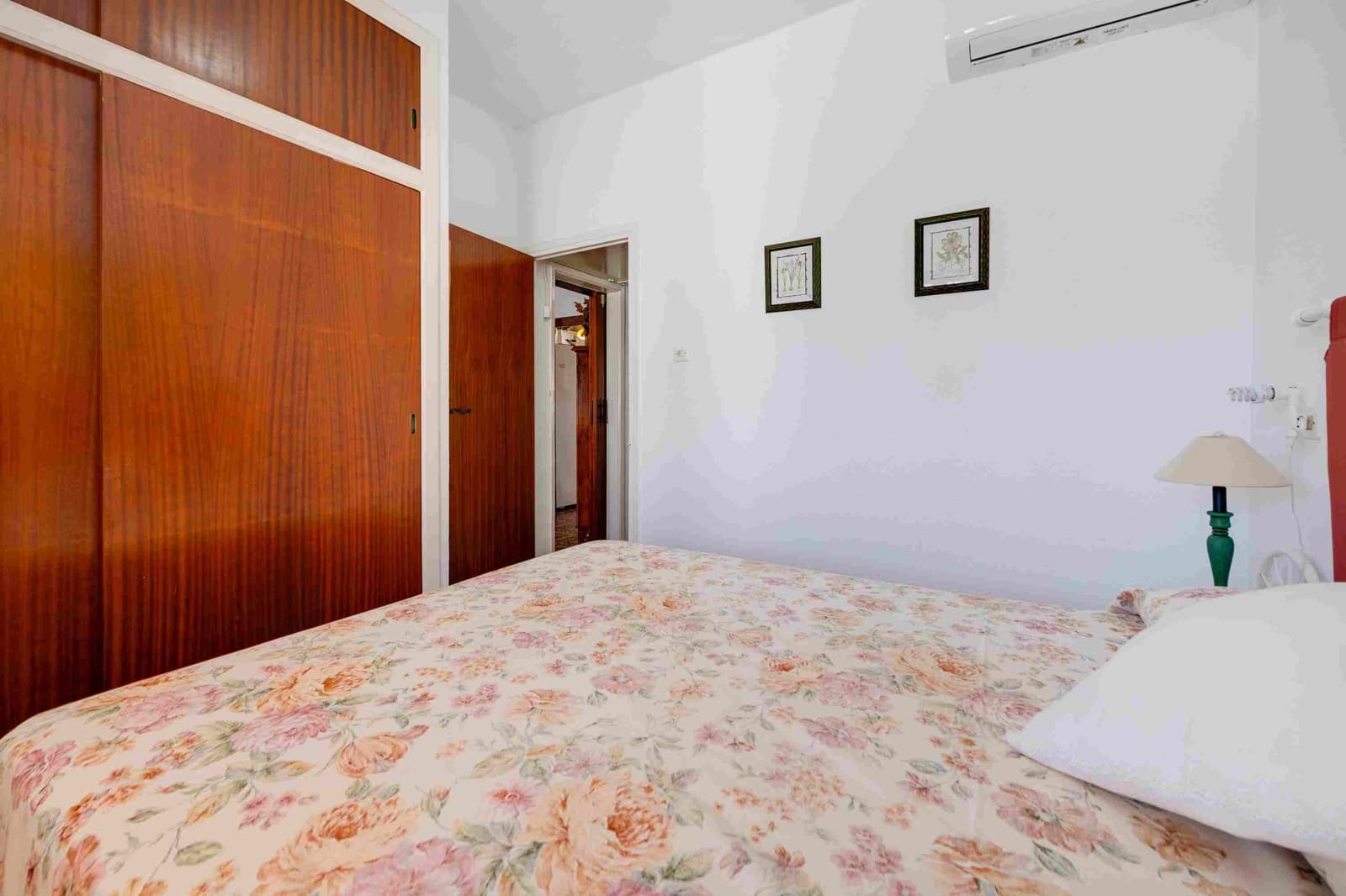 4 soveværelse Rækkehus til salg i Campoamor med garage - € 425.000 (Ref: 9715603)