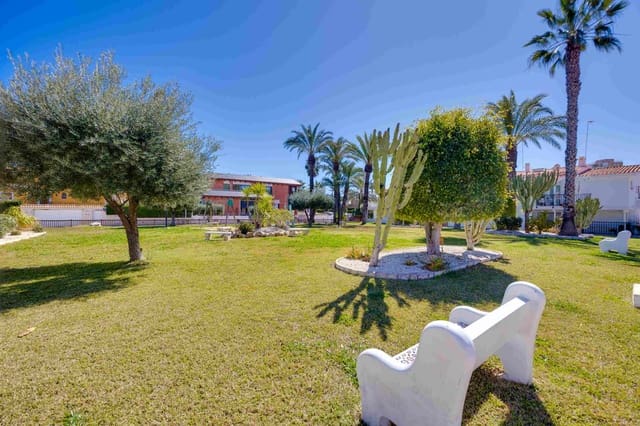 4 soveværelse Rækkehus til salg i Campoamor, Orihuela med garage - € 425.000 (Ref: 9715603)