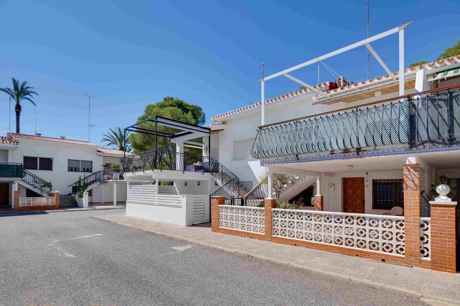 4 bedroom Terraced Villa for sale in Orihuela Costa with garage - € 395,000 (Ref: 9715603)
