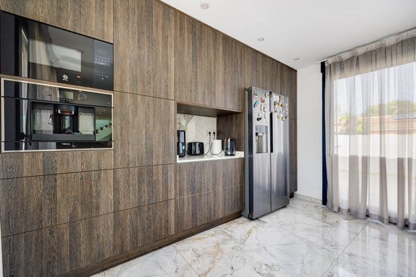 3 makuuhuone Huvila myytävänä paikassa Los Balcones mukana uima-altaan 
autotalli - 1 320 000 € (Ref: 9720309)