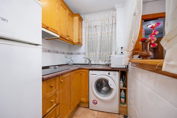 2 sovrum Lägenhet till salu i Torrevieja - 135 000 € (Ref: 9740193)