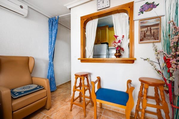 2 slaapkamer Appartement te koop in Torrevieja - € 135.000 (Ref: 9740193)