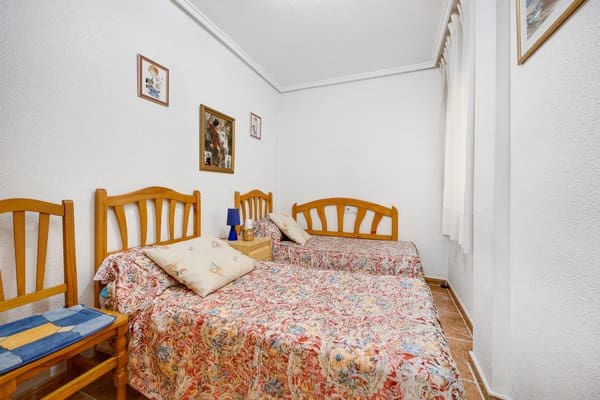2 slaapkamer Appartement te koop in Torrevieja - € 135.000 (Ref: 9740193)