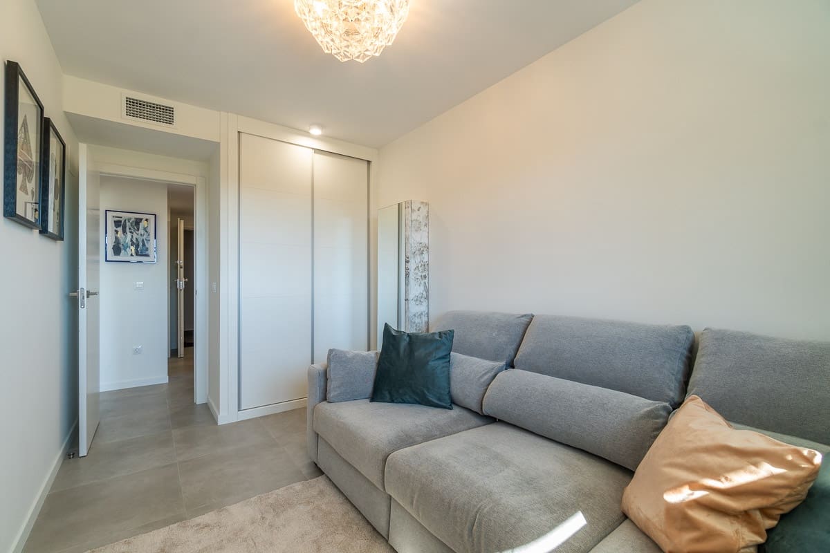 2 bedroom Apartment for sale in Dehesa de Campoamor with pool garage - € 330,000 (Ref: 9740194)