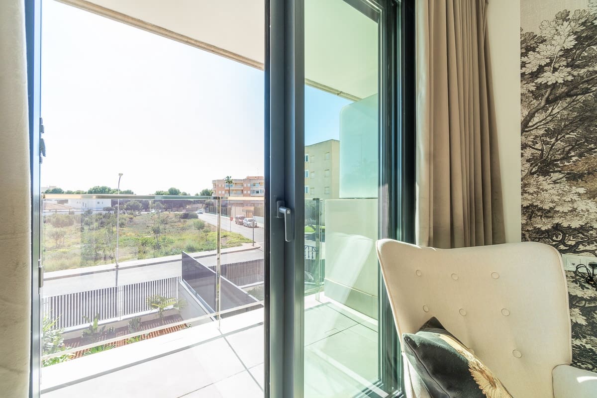 2 bedroom Apartment for sale in Dehesa de Campoamor with pool garage - € 330,000 (Ref: 9740194)