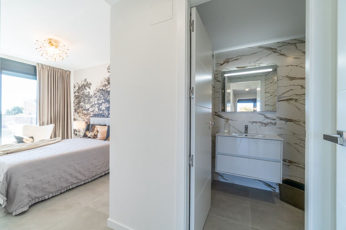 2 bedroom Apartment for sale in Dehesa de Campoamor with pool garage - € 330,000 (Ref: 9740194)