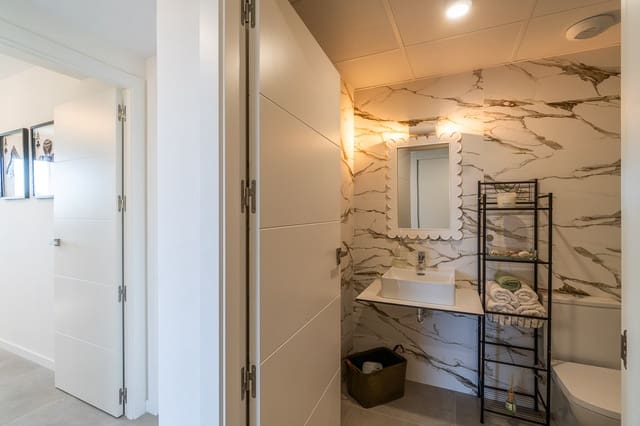 2 bedroom Apartment for sale in Dehesa de Campoamor, Orihuela with pool garage - € 330,000 (Ref: 9740194)