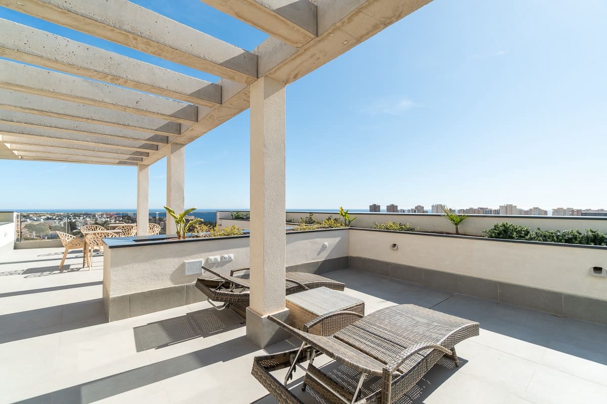 2 bedroom Apartment for sale in Dehesa de Campoamor with pool garage - € 330,000 (Ref: 9740194)