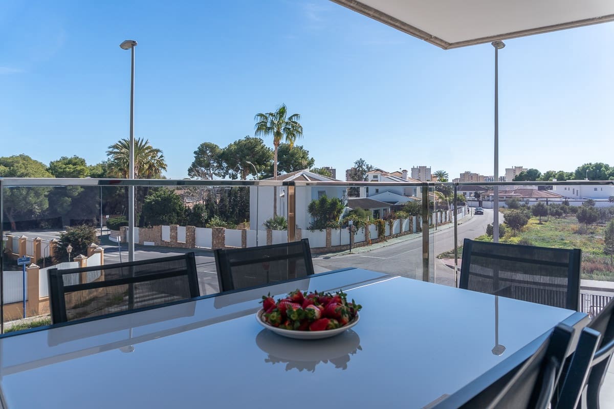 2 bedroom Apartment for sale in Dehesa de Campoamor with pool garage - € 330,000 (Ref: 9740194)