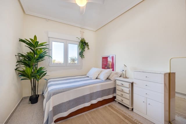 2 makuuhuone Kattohuoneisto myytävänä paikassa Torrevieja - 145 000 € (Ref: 9781374)