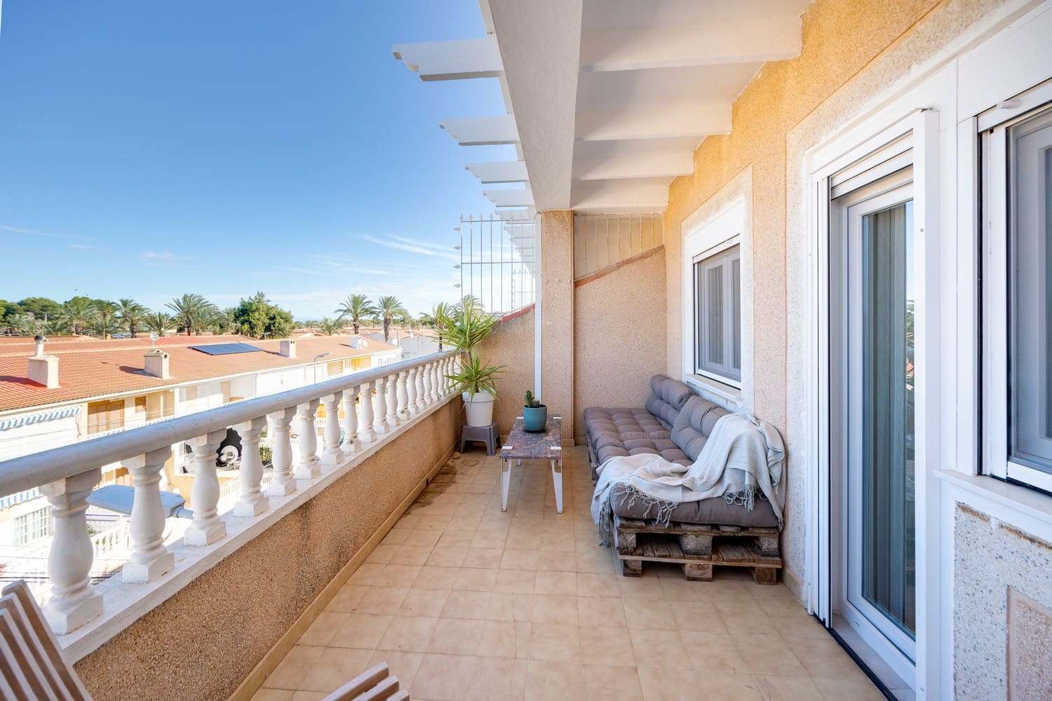 2 soverom Penthouse til salgs i Torrevieja - € 145 000 (Ref: 9781374)